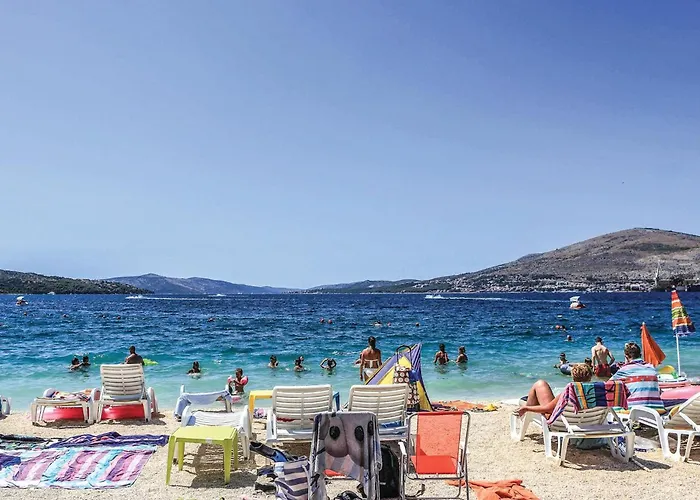 Nyaraló Beautiful In Okrug Donji With Wifi *